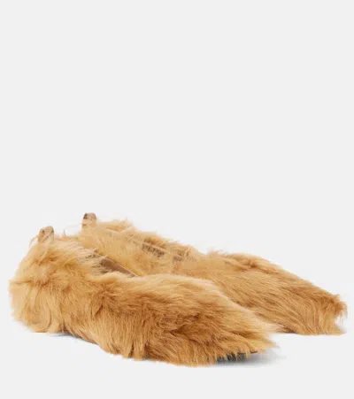 Attico Eva Shearling Ballet Flats In Beige