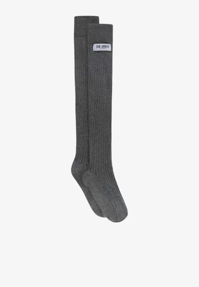 Attico Logo Patch Ribbed Long Socks In Gray