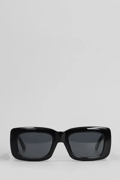Attico Marfa Sunglasses In Black Acetate