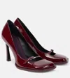 Attico Mia 95 Patent Leather Pumps In Burgundy