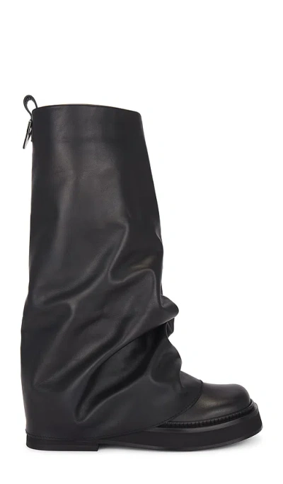 Attico Robin Boots With Square Toe And Logo Plate On The Back In Black Leather For Women