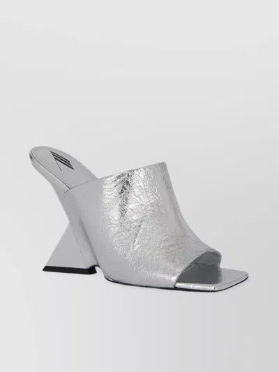 ATTICO SILVER CRAQUELÉ LEATHER MULE WITH PYRAMID WEDGE