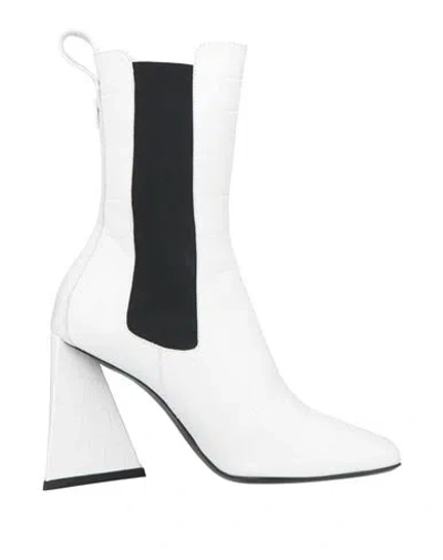 Attico The  Woman Ankle Boots White Size 8 Leather