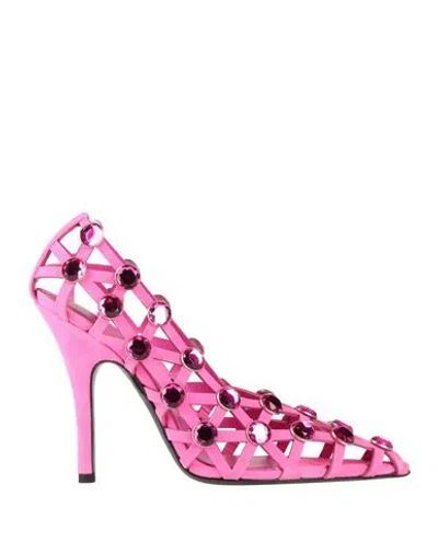 Attico Grid Crystal-embellished Suede Pumps In Pink