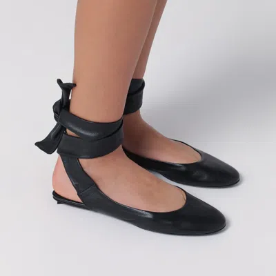 Attico Leather Pointed Toe Ballerinas In Black