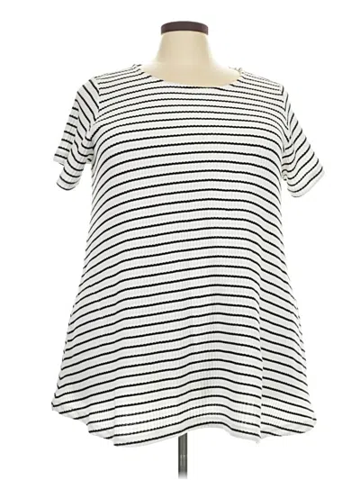 Pre-owned Attitudes By Renee Short Sleeve T-shirt In Ivory