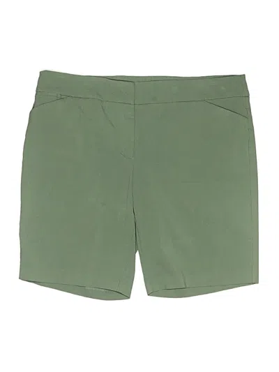 Pre-owned Attyre New York Khaki Shorts In Green