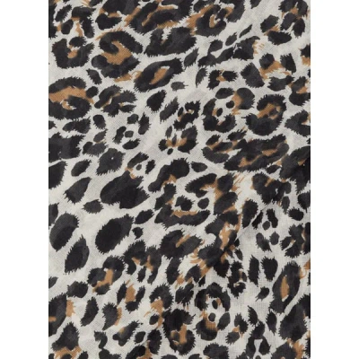 Au Printemps Paris Foulard Imprimé Léopard En Coton In Animal Print