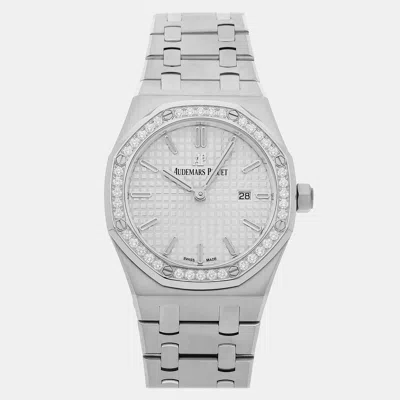 Pre-owned Audemars Piguet Royal Oak 67651st.zz.1261st.01 In Silver