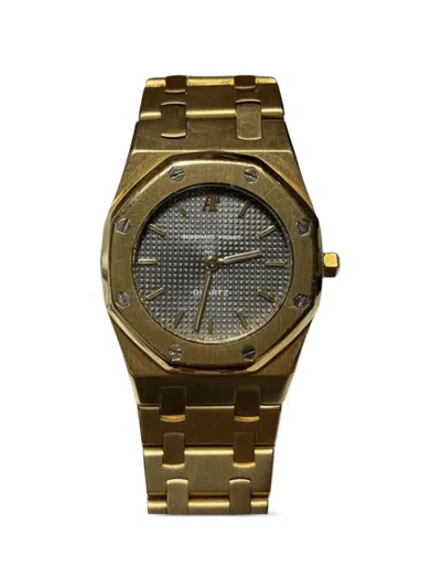 Pre-owned Audemars Piguet Royal Oak Grey Dial Quartz 26mm Watch In Gold
