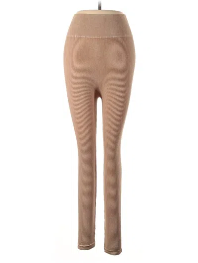 Pre-owned Aura Casual Pants In Tan