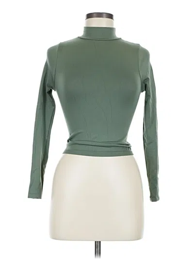 Pre-owned Aura Long Sleeve Turtleneck In Green
