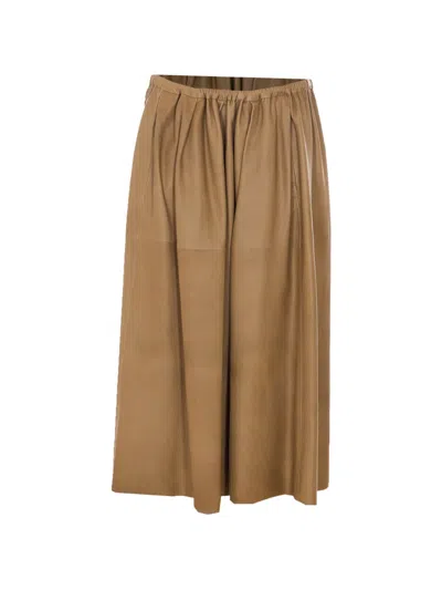 Auralee Elasticated Leather Skirt In Neutral
