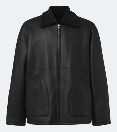 Auralee Reversible Shearling Jacket In Black