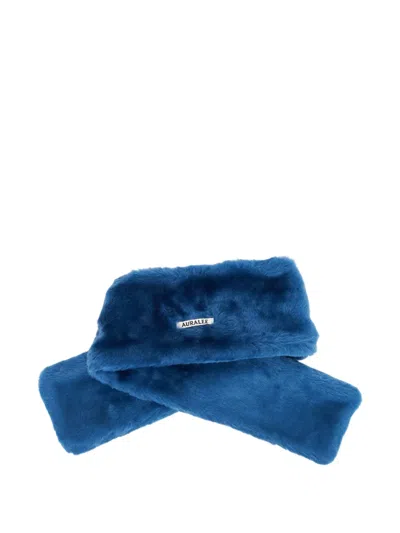 Auralee Straight Merino Mouton Fur Scarf In 블루