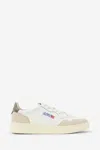 Autry 01 Low Sneakers In White