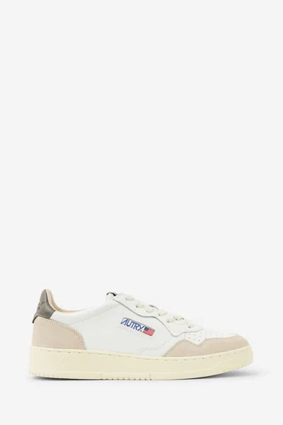 Autry 01 Low Sneakers In White