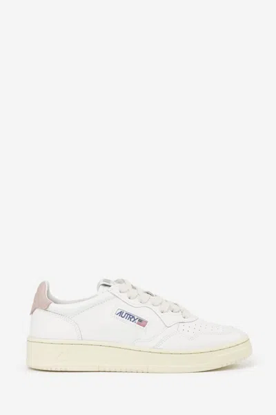 Autry 01 Low Sneakers In White