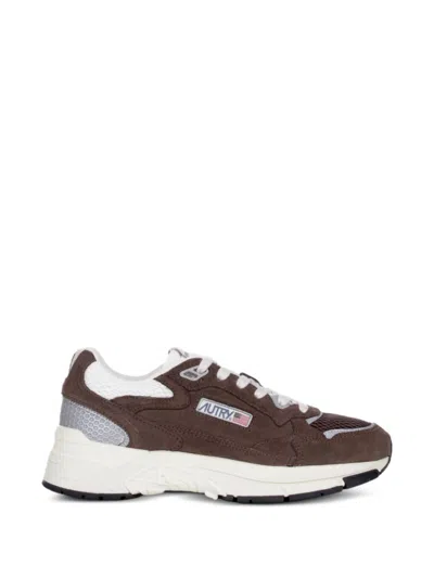 Autry Medalist Low-top Leather Sneakers With Retro Eighties Tennis-style Design In Brown