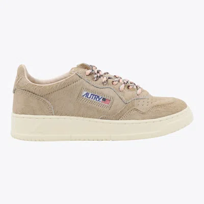 Autry Beige Leather Medalist Trainers