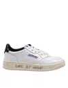 Autry Medalist Sneakers In White