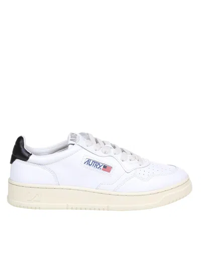 Autry Black And White Leather Sneakers In White/black