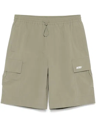 Autry Cargo Shorts In グリーン