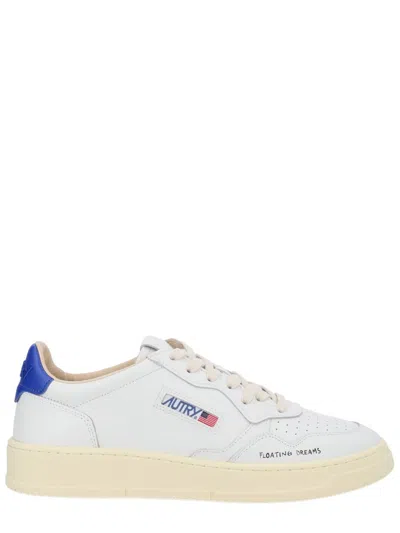 Autry Medalist White Sneaker Low Top With Logo Patch On The Tongue And Contrast Leather Heel For Men