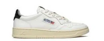 Autry Classic Low-top Leather Sneakers In White