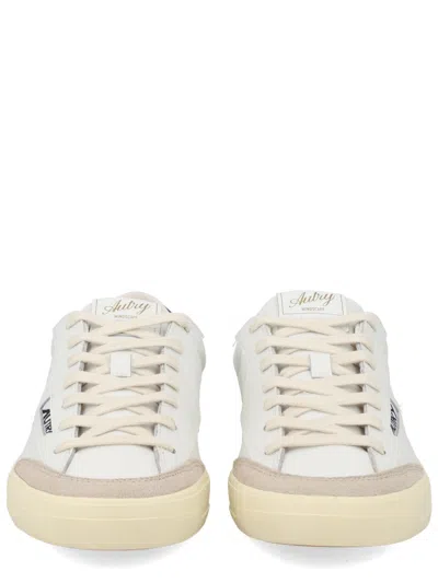 Autry Classic Style Sneakers For Men In Neutral