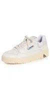 Autry Clc Low Sneakers Multi/mat Wht In Multi/mat Wht