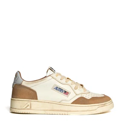 AUTRY COGNAC LEATHER AND SUEDE LOW-TOP SNEAKERS