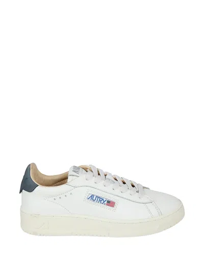 Autry Dallas Low Logo-patch Sneakers In White