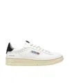 Autry Dallas Low-cut Lace-up Sneakers In White