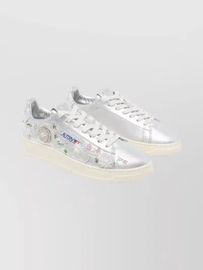 Autry Dallas Round Toe Sneakers With Floral Applications In Silver