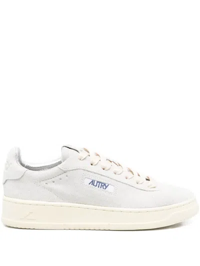 Autry Dallas Suede Low-top Sneakers In Neutral
