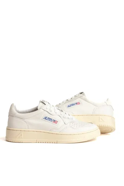 Autry Elevated Flat Shoes For Women In White