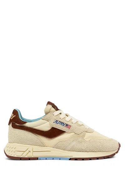 Autry Flat Women's Shoes For The Season In Neutral