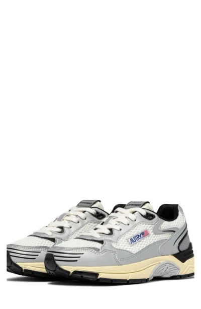 Autry Hyperway Low Sneaker In Gray