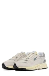 Autry Hyperway Low Sneaker In White