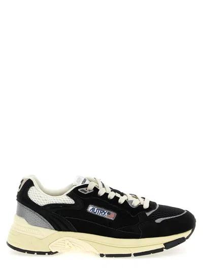 AUTRY HYPERWAY LOW SNEAKERS BLACK