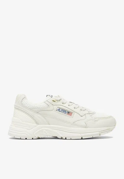 AUTRY HYPERWAY LOW-TOP SNEAKERS