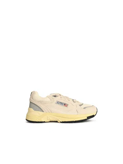 Autry 'hyperway Low' White And Silver Mesh And Suede Sneakers