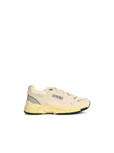 Autry 'hyperway Low' White And Silver Mesh And Suede Sneakers