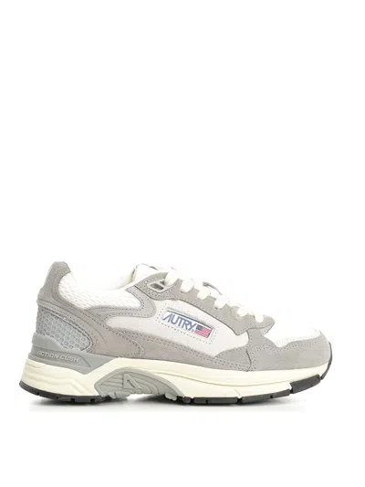 Autry Hyperway Trainer In Mesh And Suede In Grey