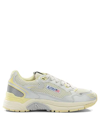 Autry "hyperway" Sneakers In White