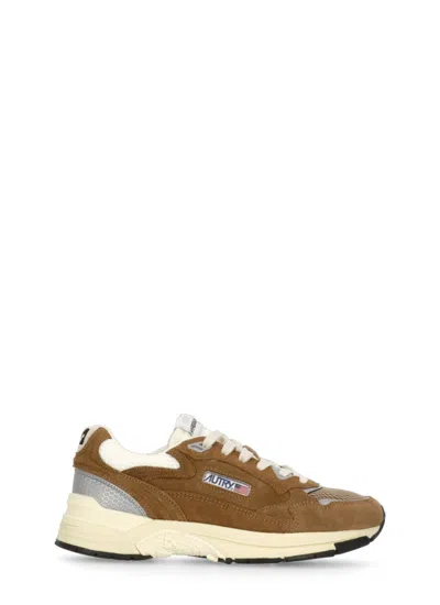 Autry Hyperway Sneakers In Brown