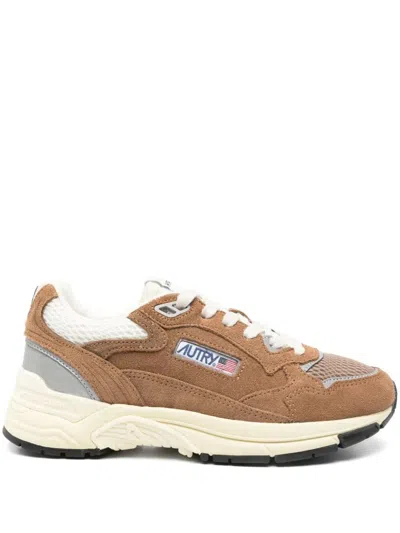 Autry Hyperway Sneakers In Cigar And Silver Mesh And Suede Shoes In Brown