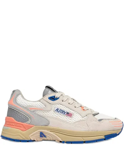 AUTRY AUTRY HYPERWAY SNEAKERS IN WHITE AND PEACH SUEDE AND MESH