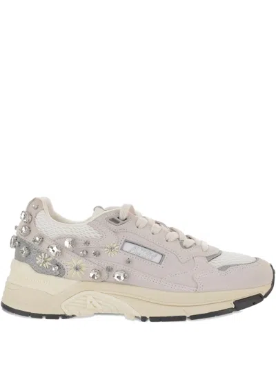 Autry White Silver Lace-up Sneakers In Neutral